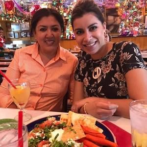 Meet your Posher, Clari